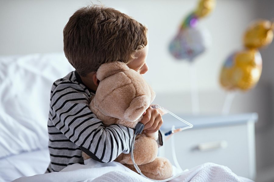 Betreuung von schwer kranken Kindern im Spital: Kommission ebnet Weg für Verbesserung