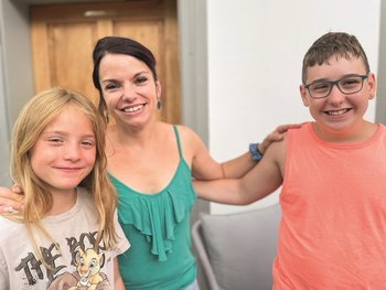 Nadja Haab avec Samia et Nevio