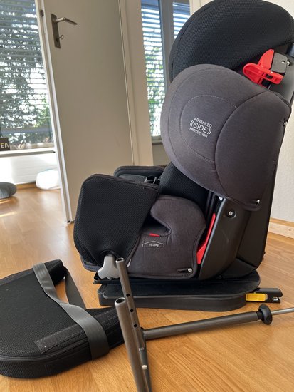Reha-Autokindersitz (15-36 kg)