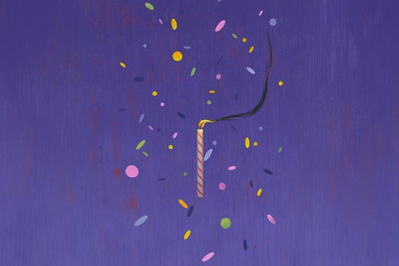 Photo copyright GTG : Dessin d'un bougie de gâteau d'anniversaire. Cette bougie blanche torsadée de rouge se consume en laissant filer une fine fumée noire. Le fond est violet et parsemé de confettis colorés.