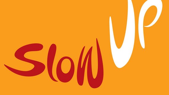 geschwungene Schrift Slow Up Logo