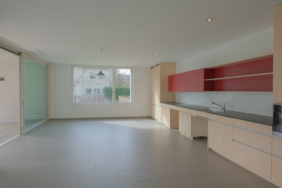 Stilvolle 3.5 Zimmer-Gartenwohnung: barrierefrei & zentral