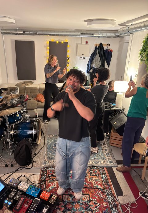 Répétition musicale avec Singing Hands